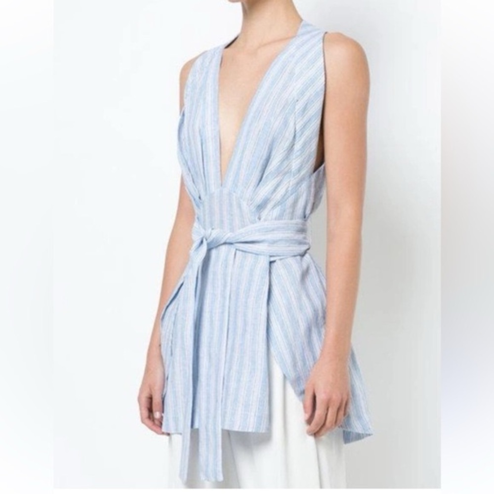 ACLER V-neck Wrap Vest, barely worn, size small